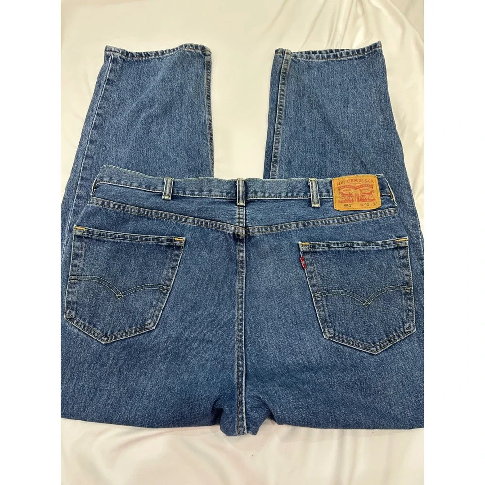 Levis 550‎ Relaxed Fit Tapered Leg Jeans Mens 42x32 Medium Wash Blue Rugged